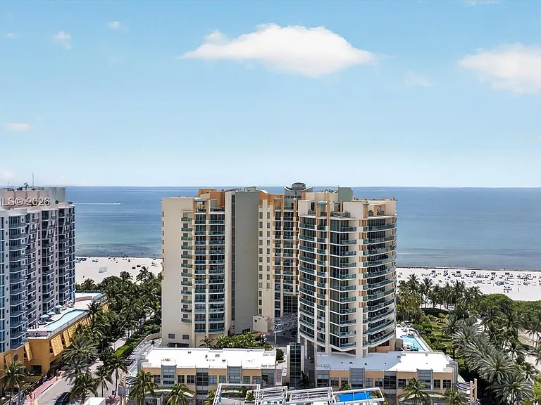 1455 Ocean Dr #704 — Photo 35