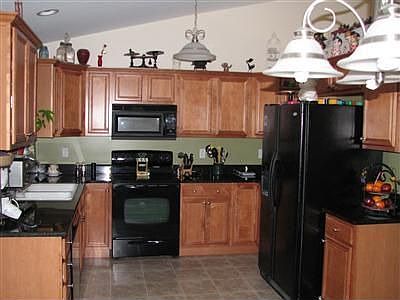 3rd image of 1195 Wildflower Ct