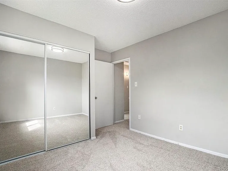 9004 E Mansfield Ave — Photo 20