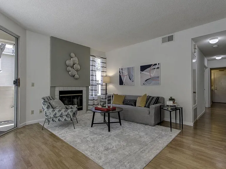 5238 Tacoma Cmn — Photo 4