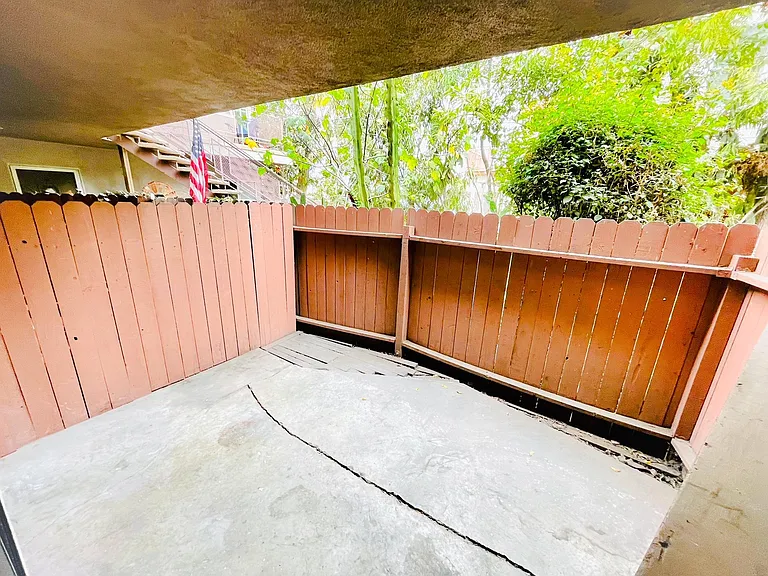 405 N Marengo Ave #5 — Photo 26