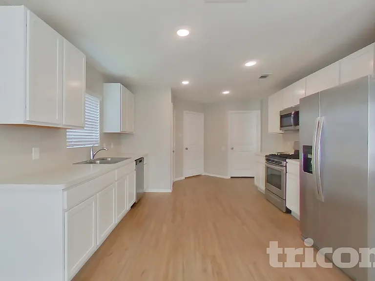 18613 Rosehill Prairie Dr — Photo 7