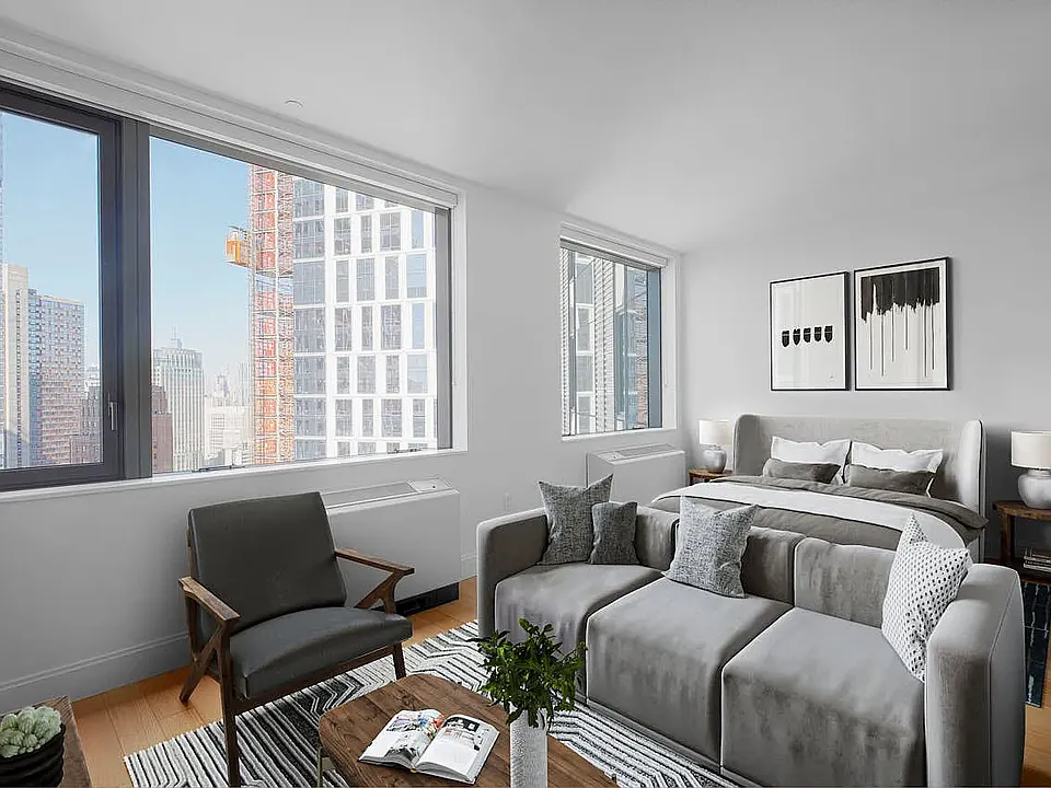 10 City Point #44A