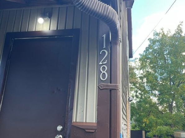 128 Myrtle St #Up