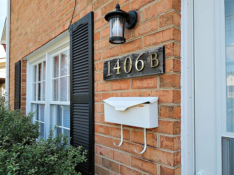 1406 Chesapeake St #B — Photo 13