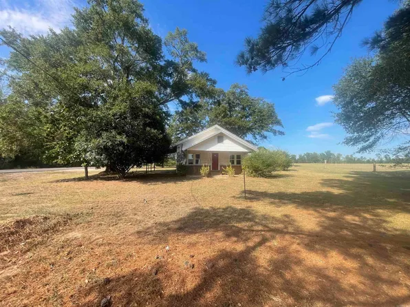 240 12th St, Hampton, AR 71744