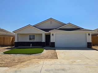 30758 Magnolia Rd, Visalia, CA 93291