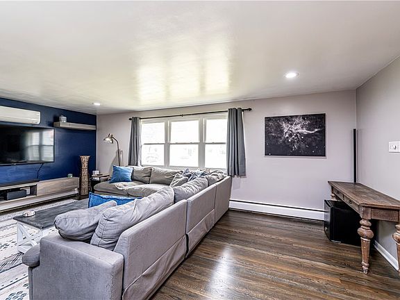 5th image of 1257 Catalina Dr