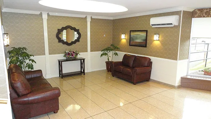 Sold by Properties Logan Inc | media 6