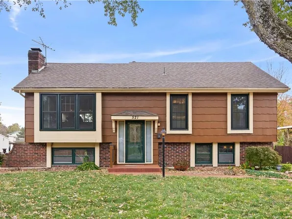 521 NE Ash St, Lees Summit, MO 64063