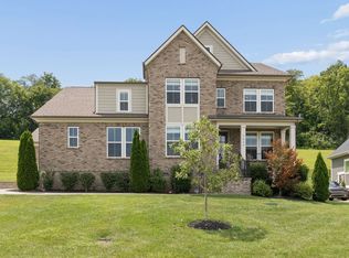 7025 Vineyard Valley Dr, College Grove, TN 37046