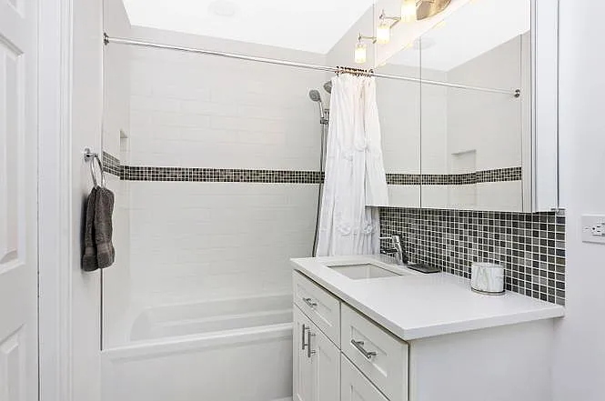 1518 W Oakdale Ave #2 — Photo 18
