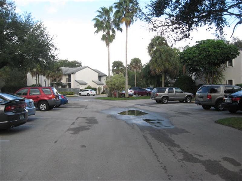 2nd image of 3625 Cocoplum Cir #34113