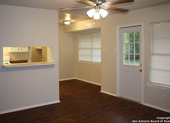 3rd image of 6811 Forest Meadow St