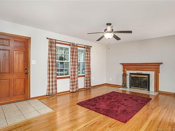 5th image of 304 Brook Ln