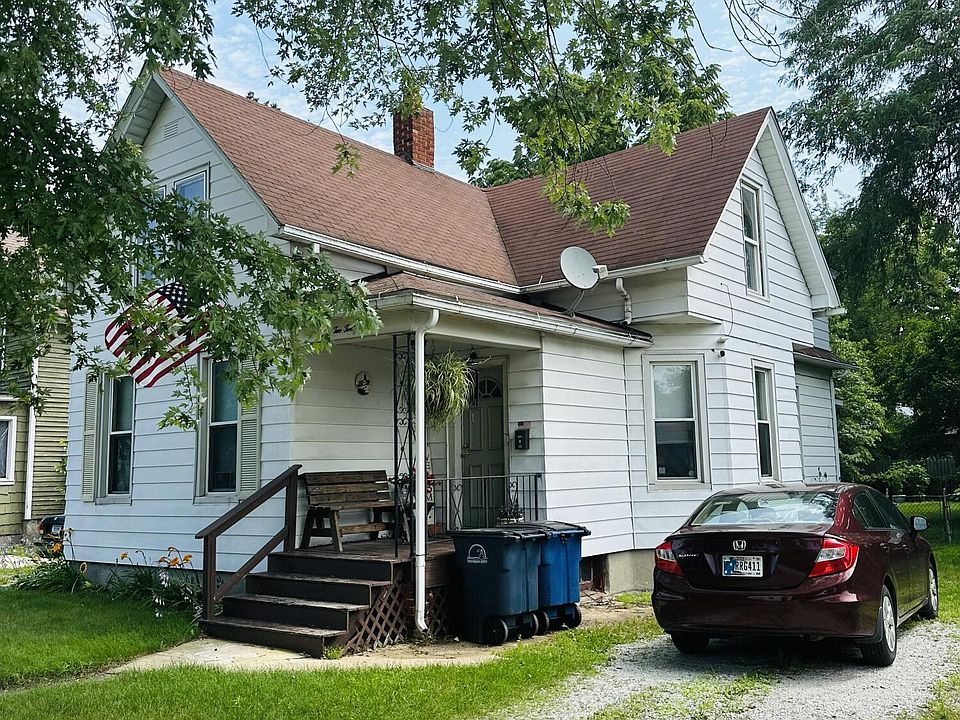 2nd image of 212 Hendricks St