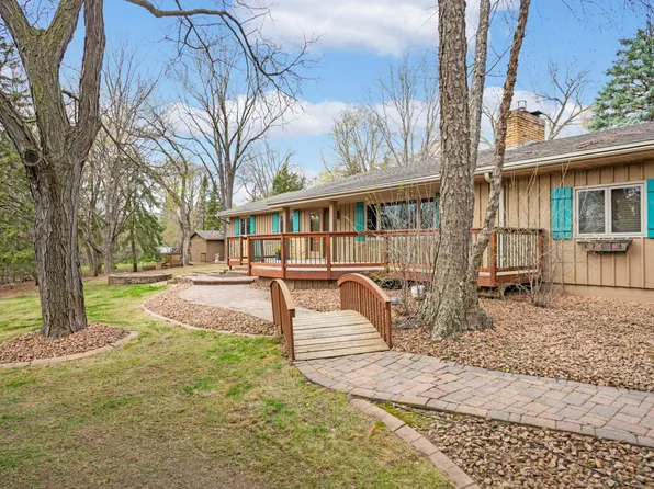 12760 Roberts Dr, Eden Prairie, MN 55346