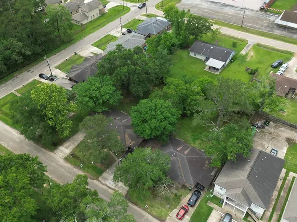 706 Lyle West Ave #708, Cleveland, TX 77327