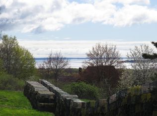 4 Benner Rd, Rockland, ME 04841