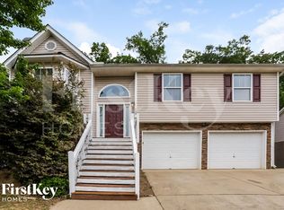 109 Fieldcrest Dr, Dallas, GA 30132