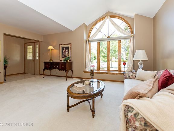 3rd image of 8907 Patty Ln