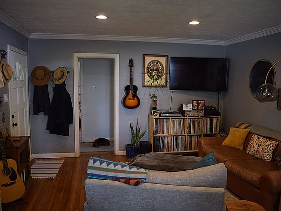 4th image of 2019 Gostick St