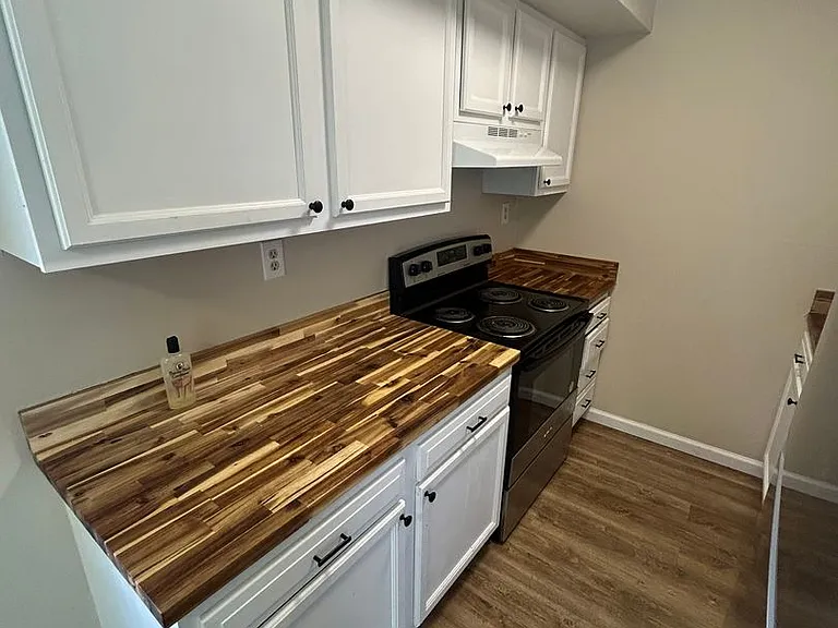 347 N Charles St — Photo 11