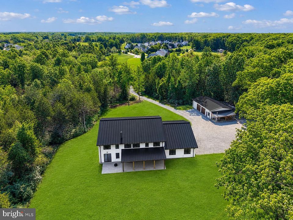1st image of 7706 Rogues Rd
