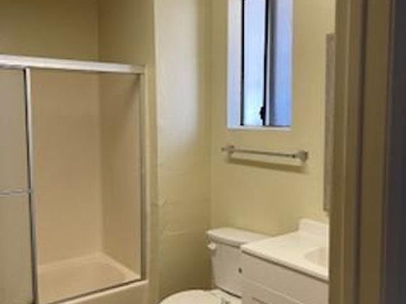 3rd image of 1608 W 227th St #1-6