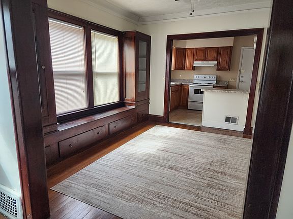 3rd image of 1380 Webb Rd