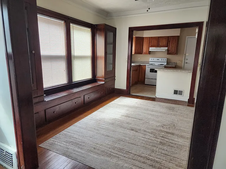 1380 Webb Rd — Photo 1