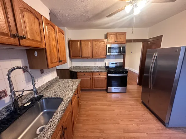 38 Pembroke St #2, Medford, MA 02155