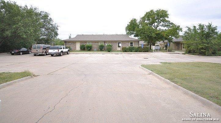 1st image of 508 N 6th St