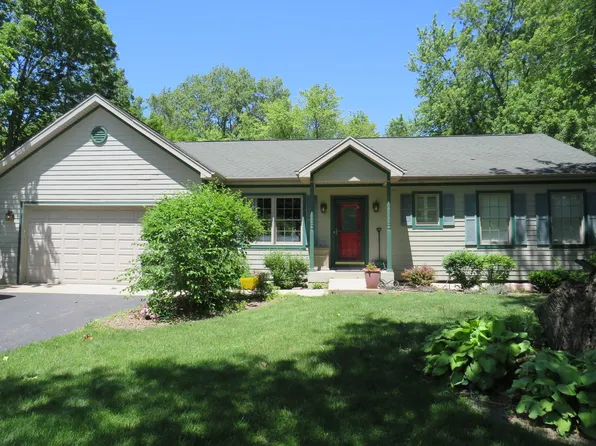 331 Carol Rd, New Lenox, IL 60451