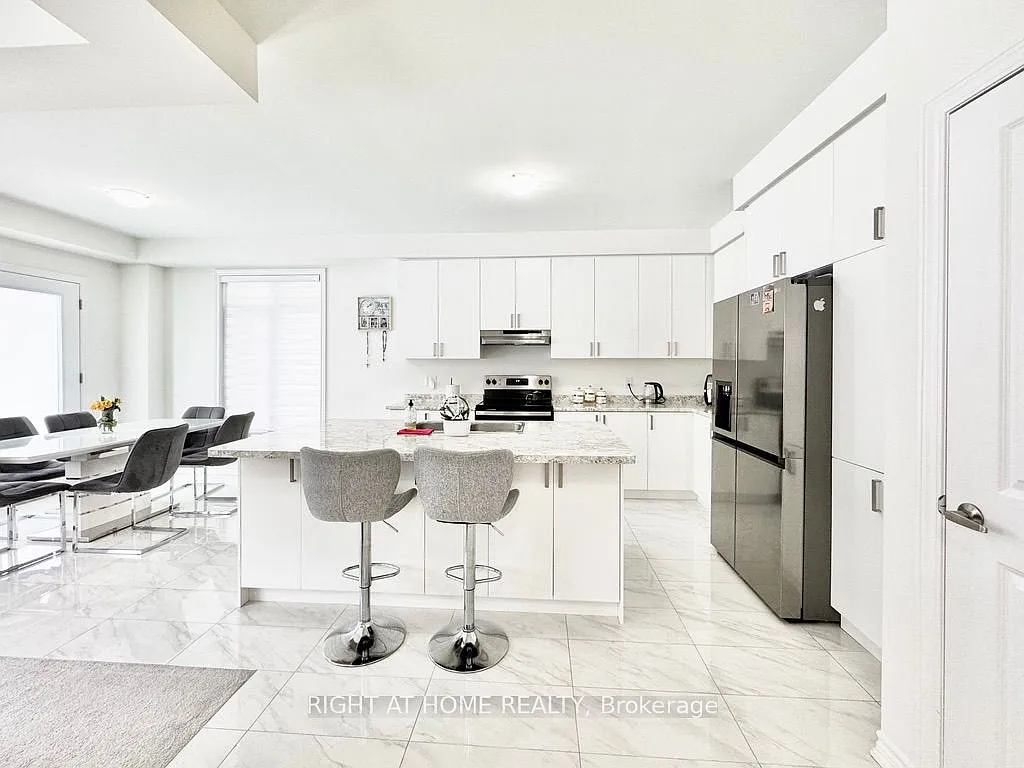 4 bed, $3,100 — Photo 3