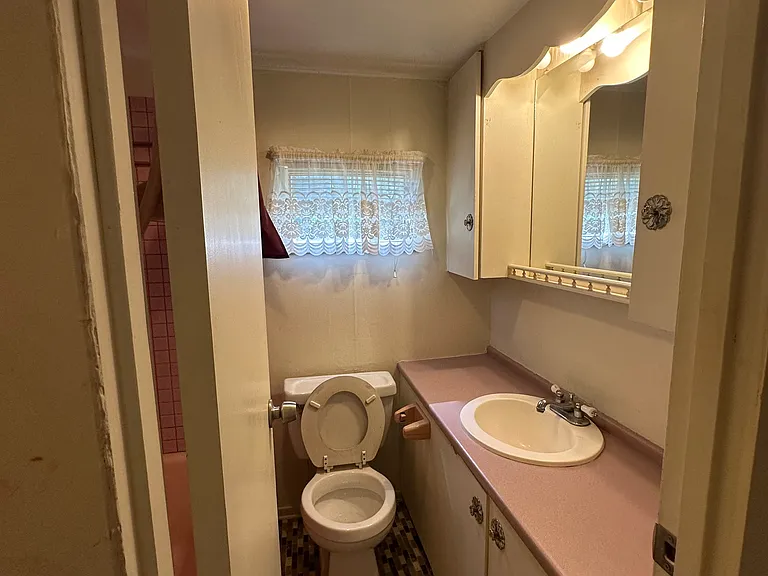 22 Cedar Ln — Photo 7