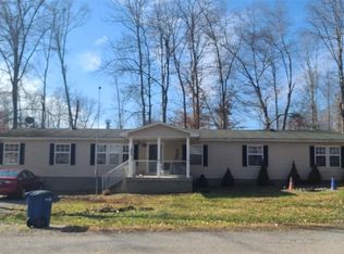 114 Spring Meadow Cir, Campbellsville, KY 42718
