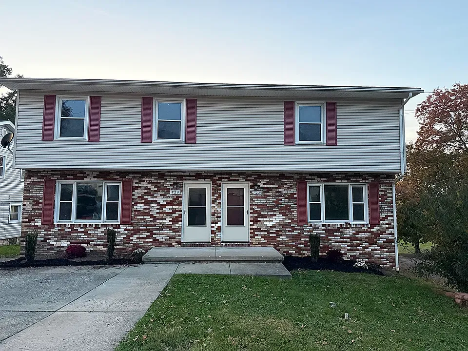 722 Newton St #722