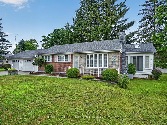 3rd image of 326 McAuley Rd