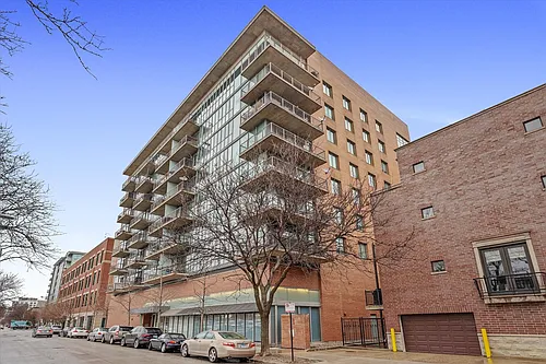 321 S Sangamon St #902 Photo 1