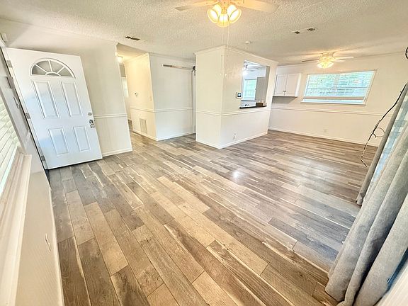 4th image of 22675 Lakeway Hbr