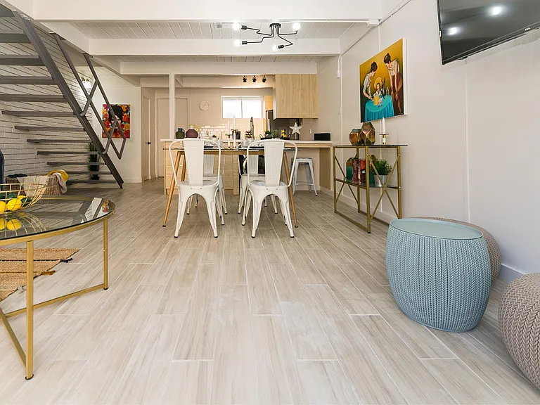 2232 Bellefontaine St #7 — Photo 3
