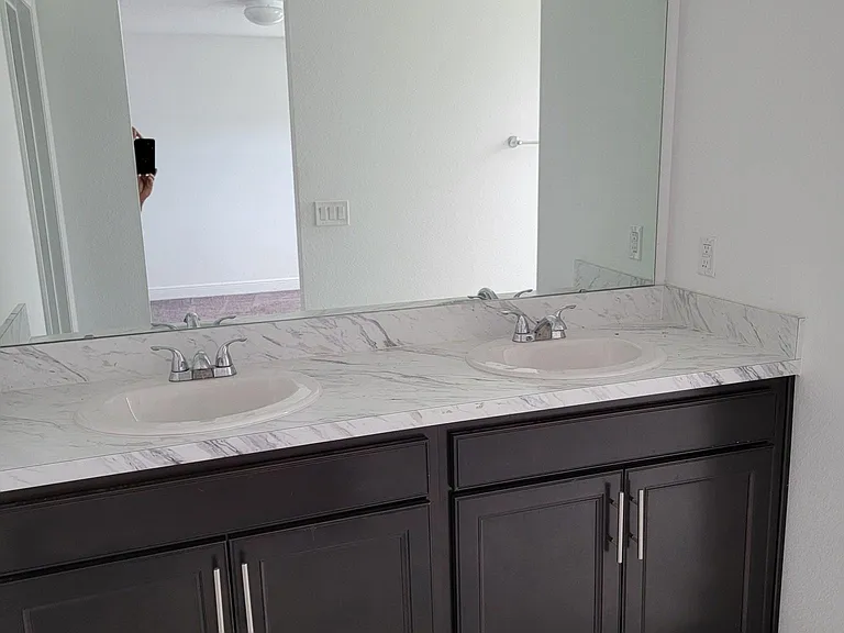 2499 Spring Breeze Dr — Photo 10