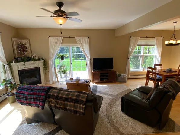 7 Marion Ave, Essex Jct, VT 05452