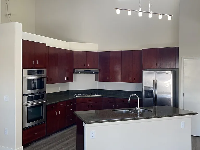Axis at 739 Apartments — Photo 15