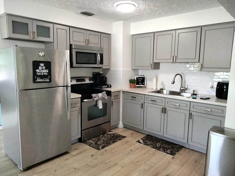 1150 NE County Line Rd — Photo 6