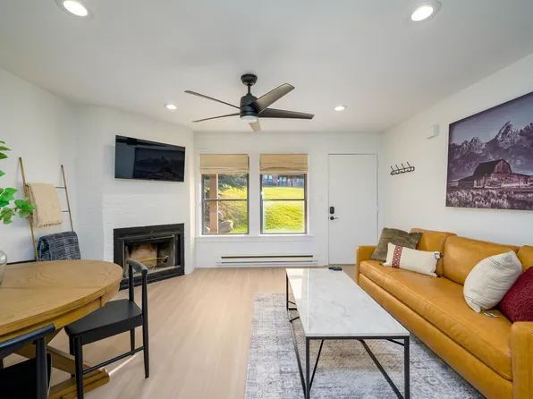 3615 N Wolf Lodge Dr Suite 402, Eden, UT 84310