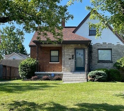 2nd image of 3533 Daytona Ave