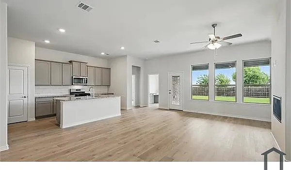 4192 Plateau Dr — Photo 7