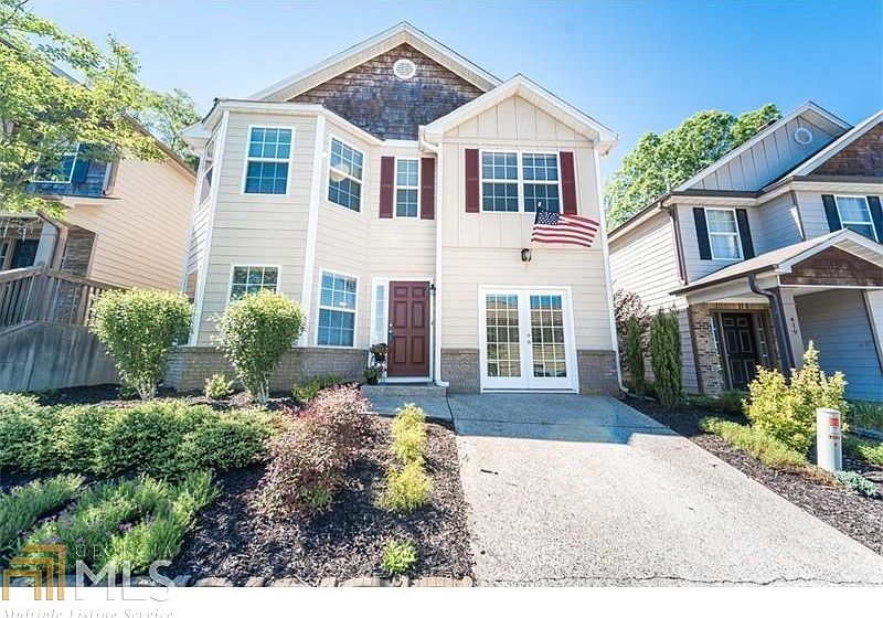 1st image of 417 Village Way